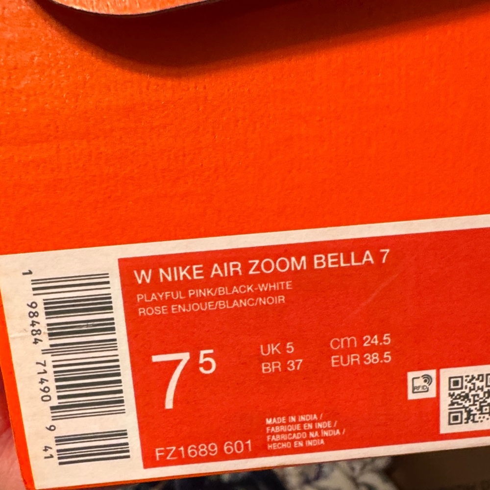 Nike Women's Pink and Black Athletic Shoes - Picture 5 of 5